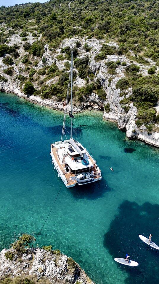 Catamaran 