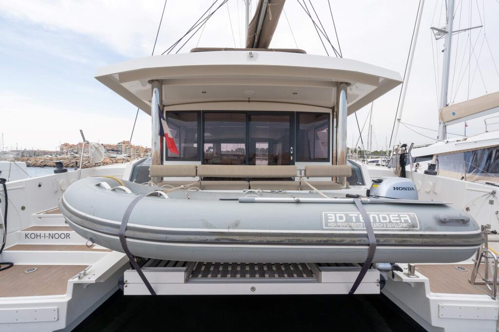 Catamaran 