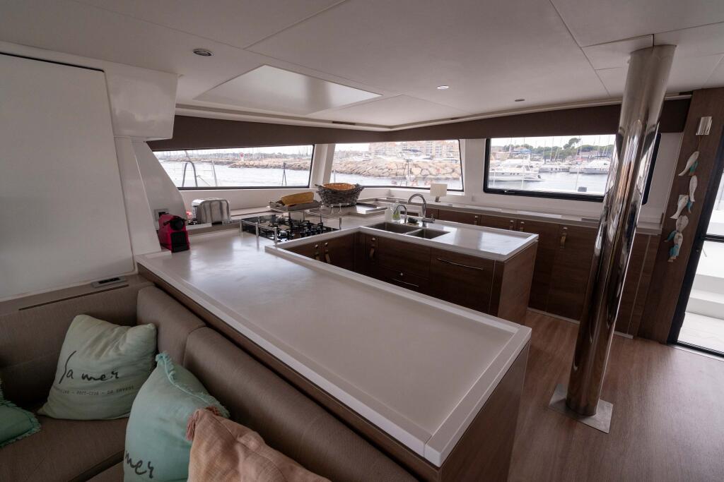 Catamaran 