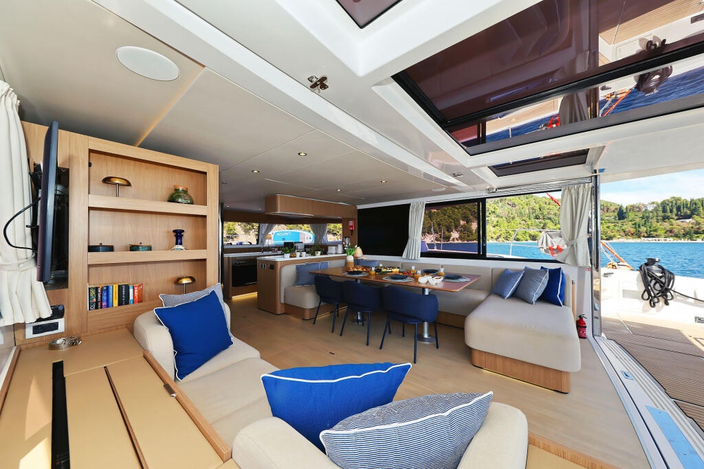 Catamaran 