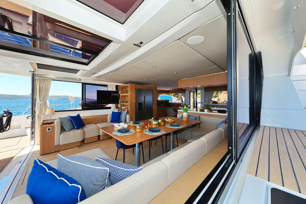 Catamaran 