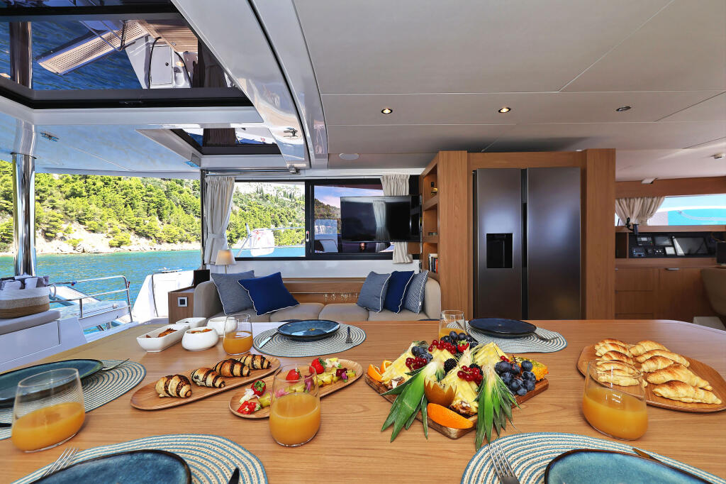 Catamaran 