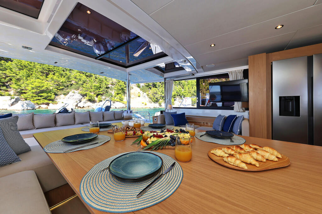 Catamaran 