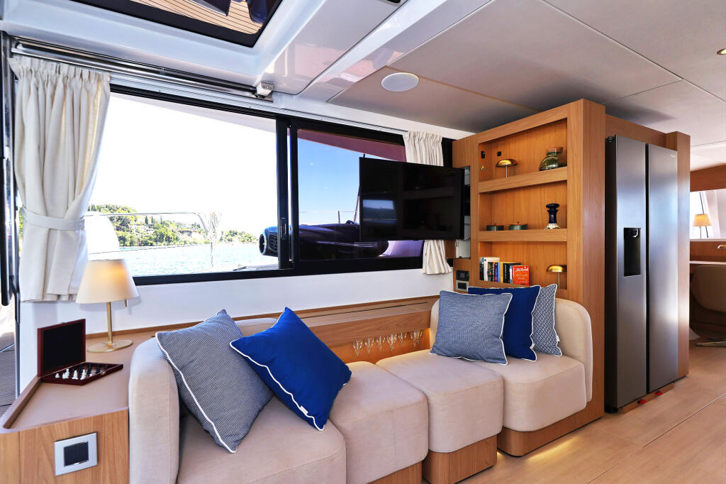 Catamaran 