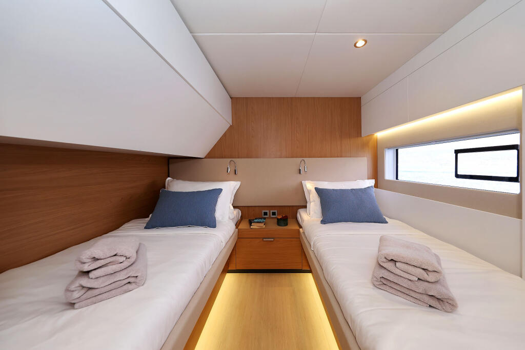 Catamaran 