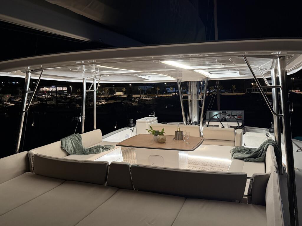 Catamaran 
