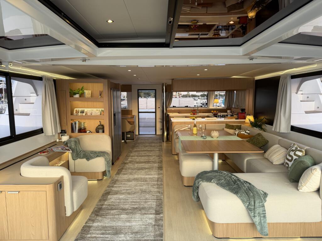 Catamaran 