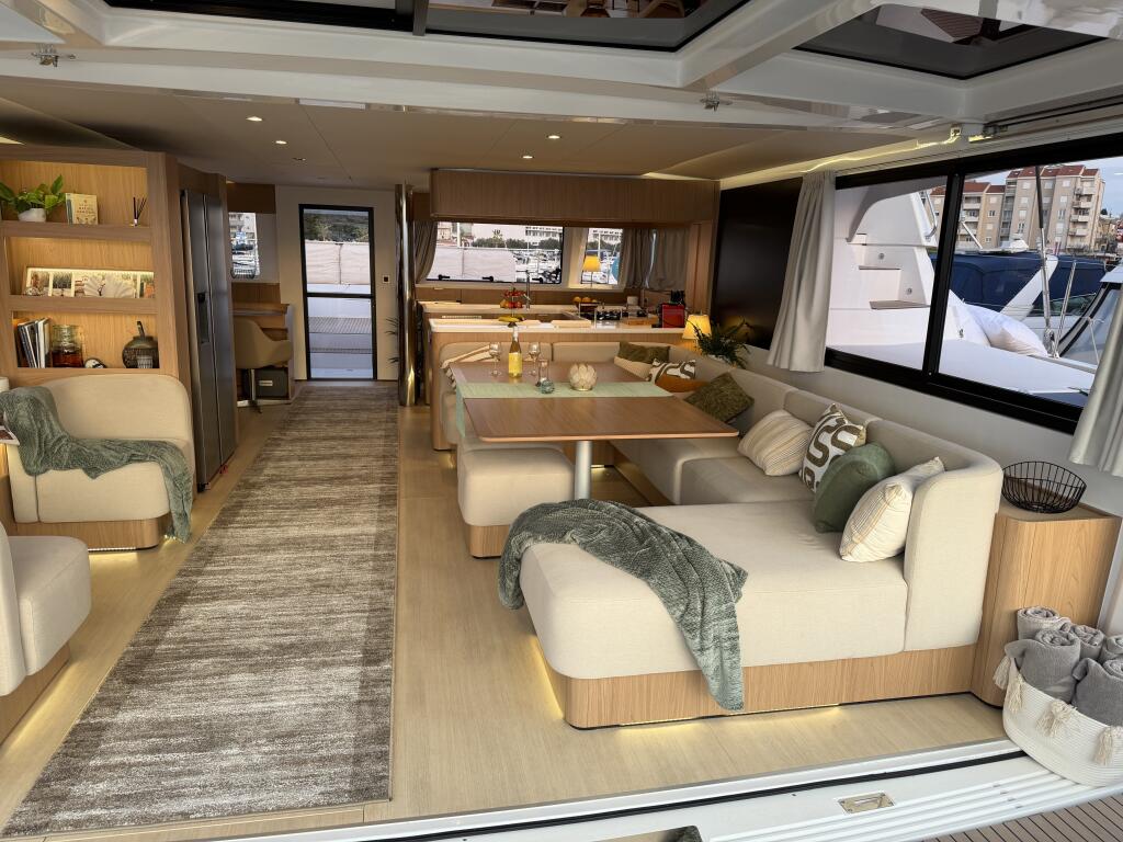 Catamaran 