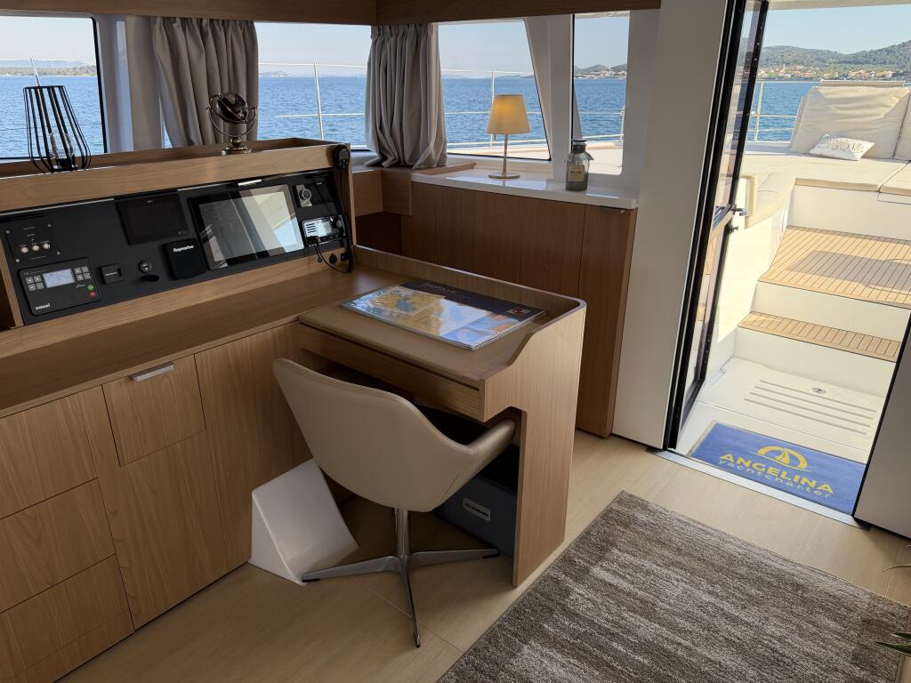 Catamaran 