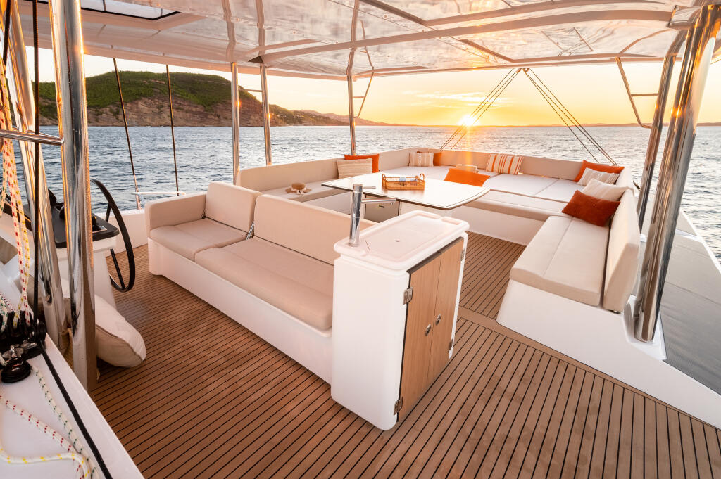 Catamaran 