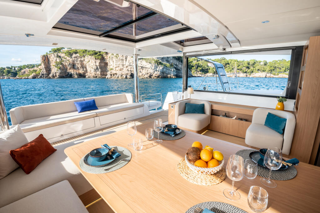 Catamaran 
