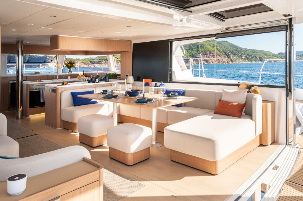 Catamaran 