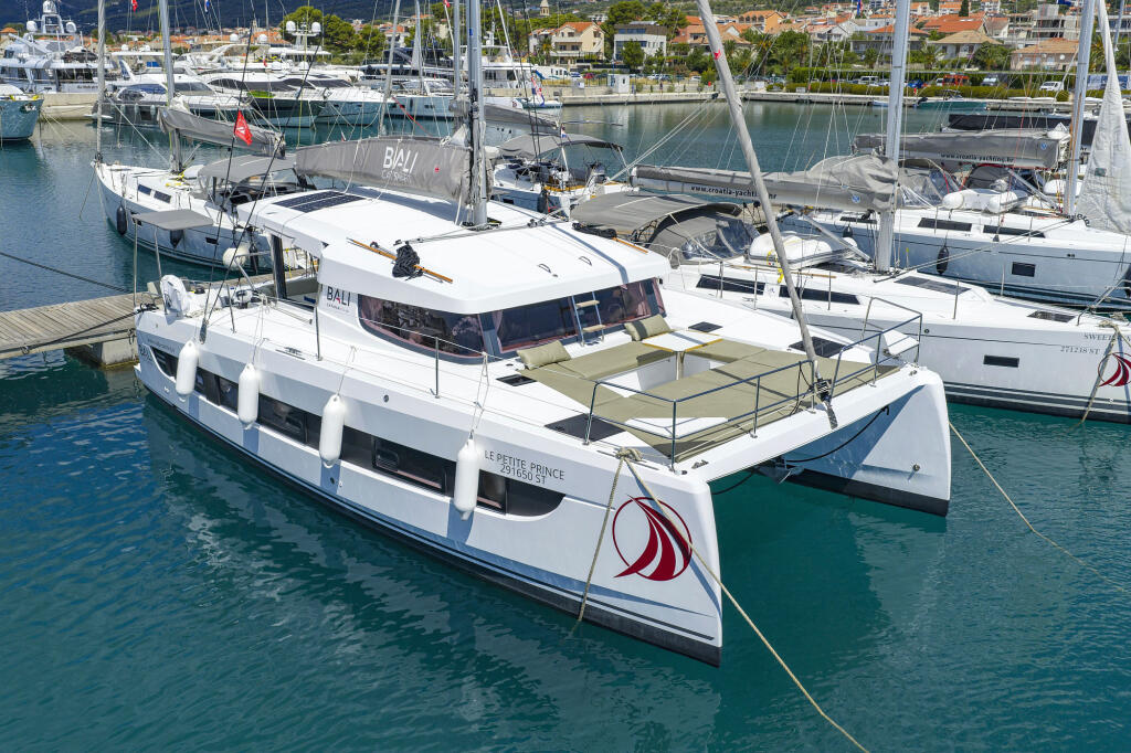 Catamaran 