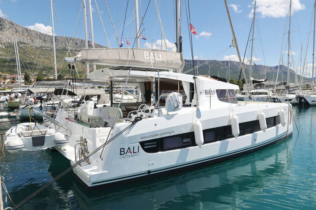 Catamaran 