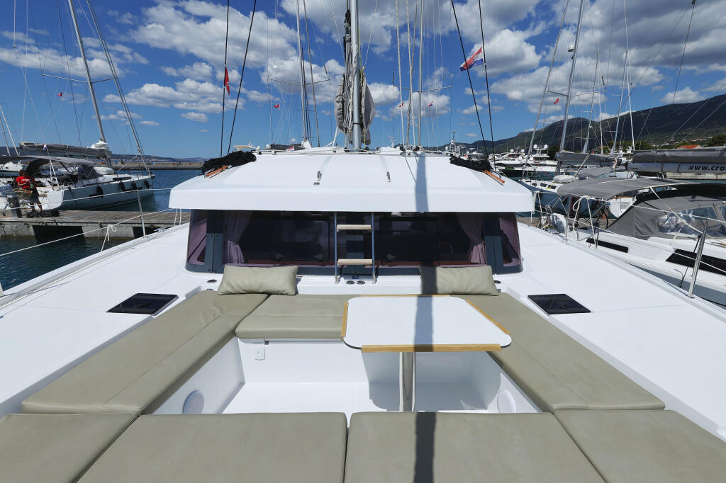 Catamaran 