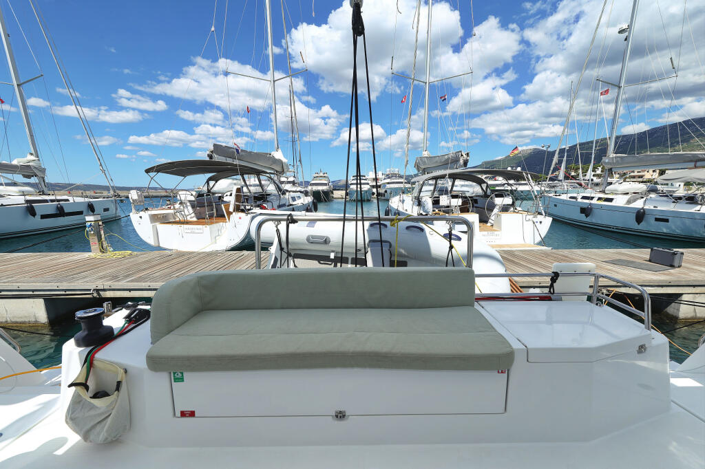 Catamaran 