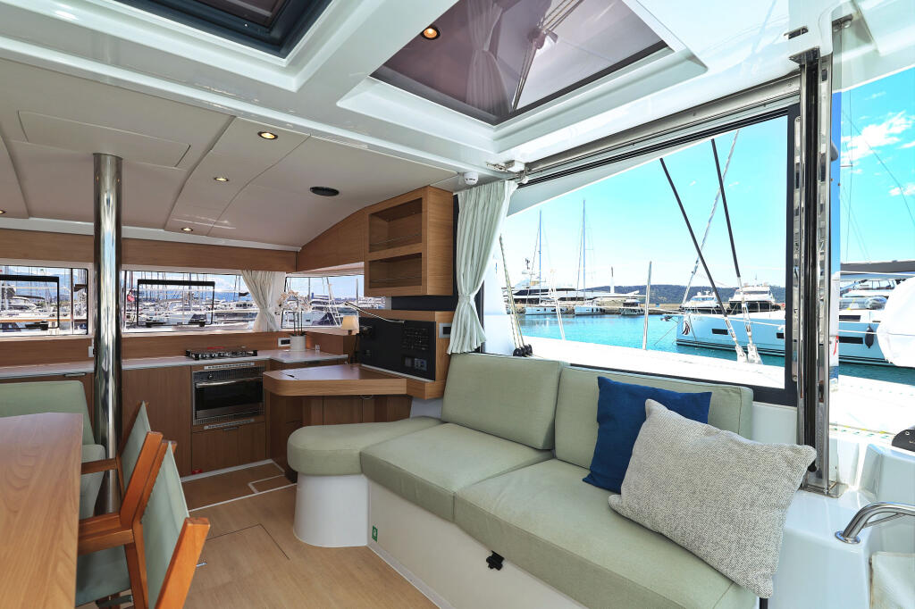 Catamaran 