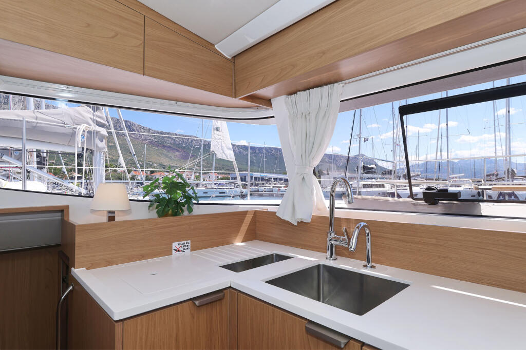 Catamaran 