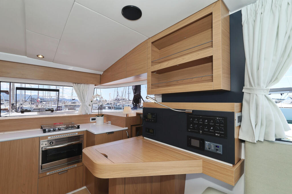 Catamaran 
