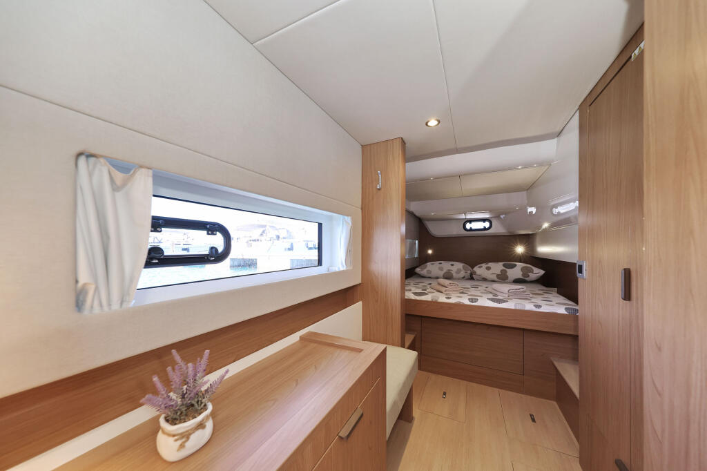Catamaran 
