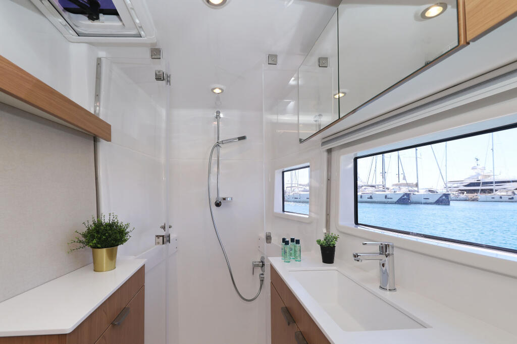 Catamaran 