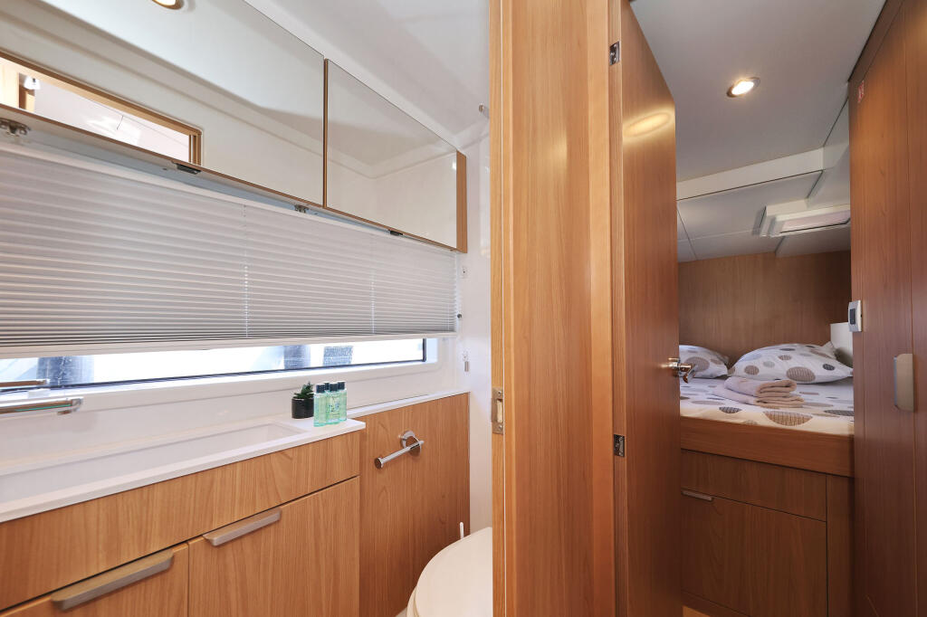 Catamaran 