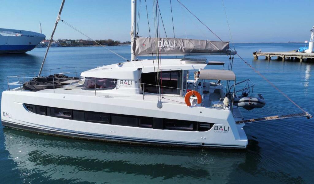 Catamaran 