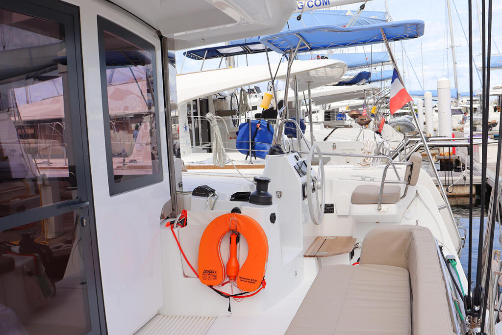 Catamaran 