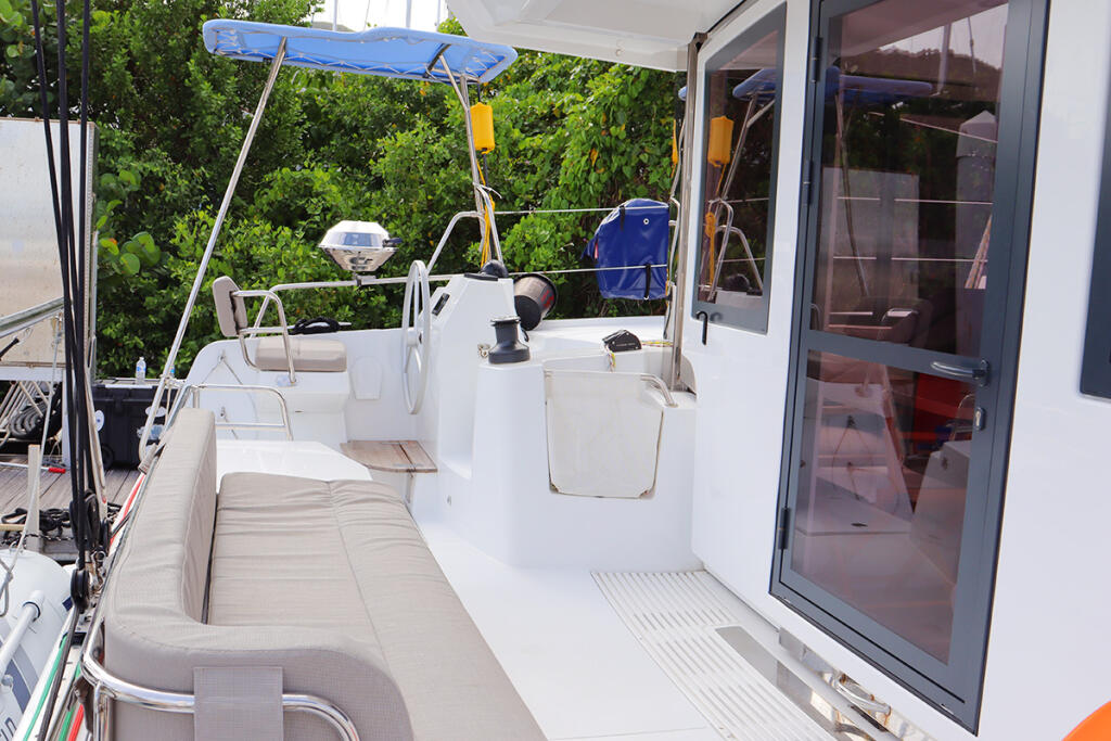 Catamaran 
