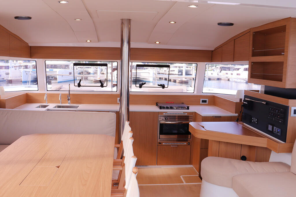 Catamaran 