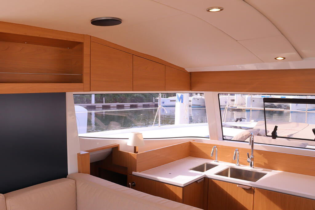 Catamaran 
