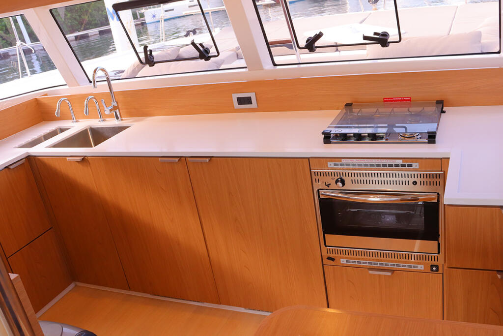 Catamaran 