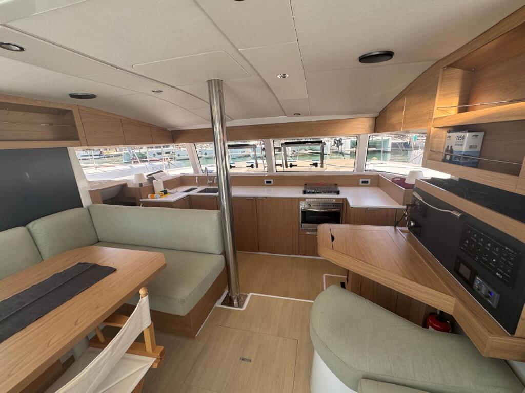 Catamaran 
