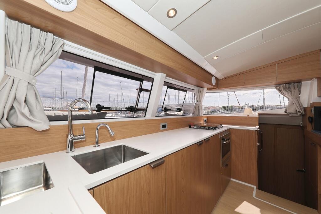Catamaran 