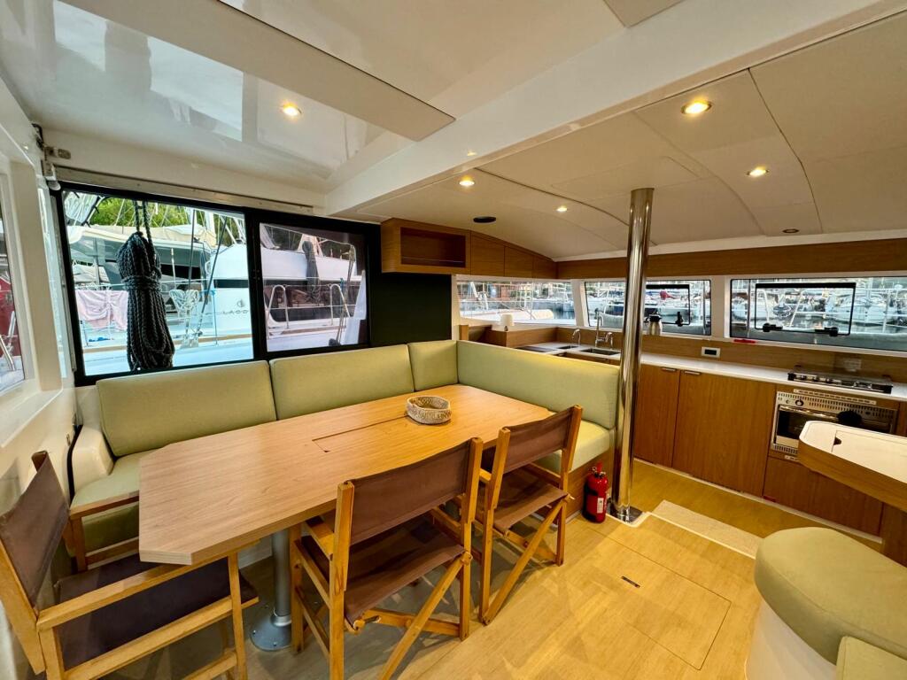 Catamaran 