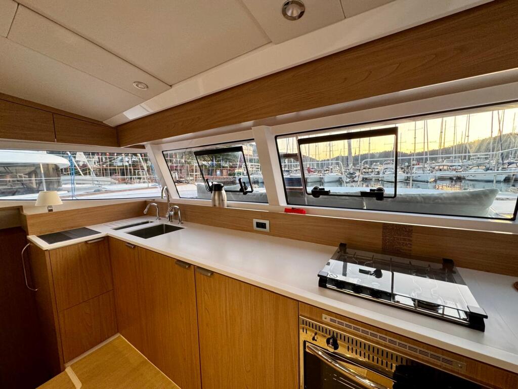 Catamaran 