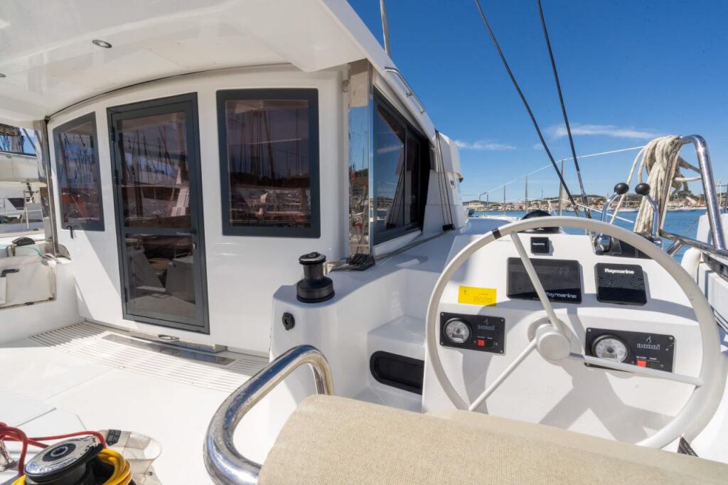 Catamaran 
