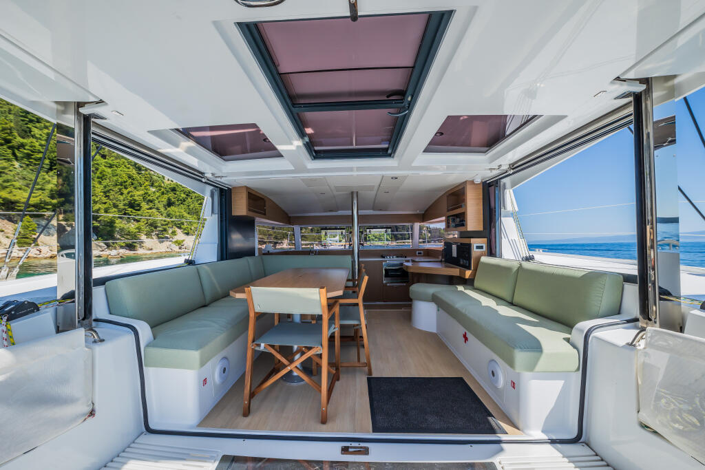 Catamaran 
