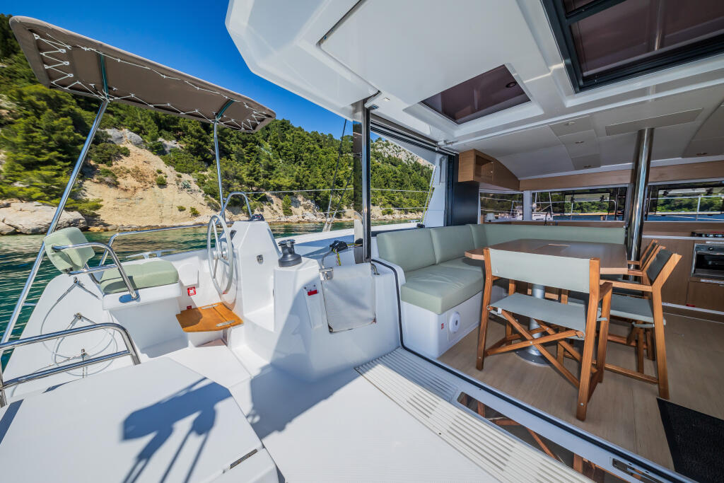 Catamaran 