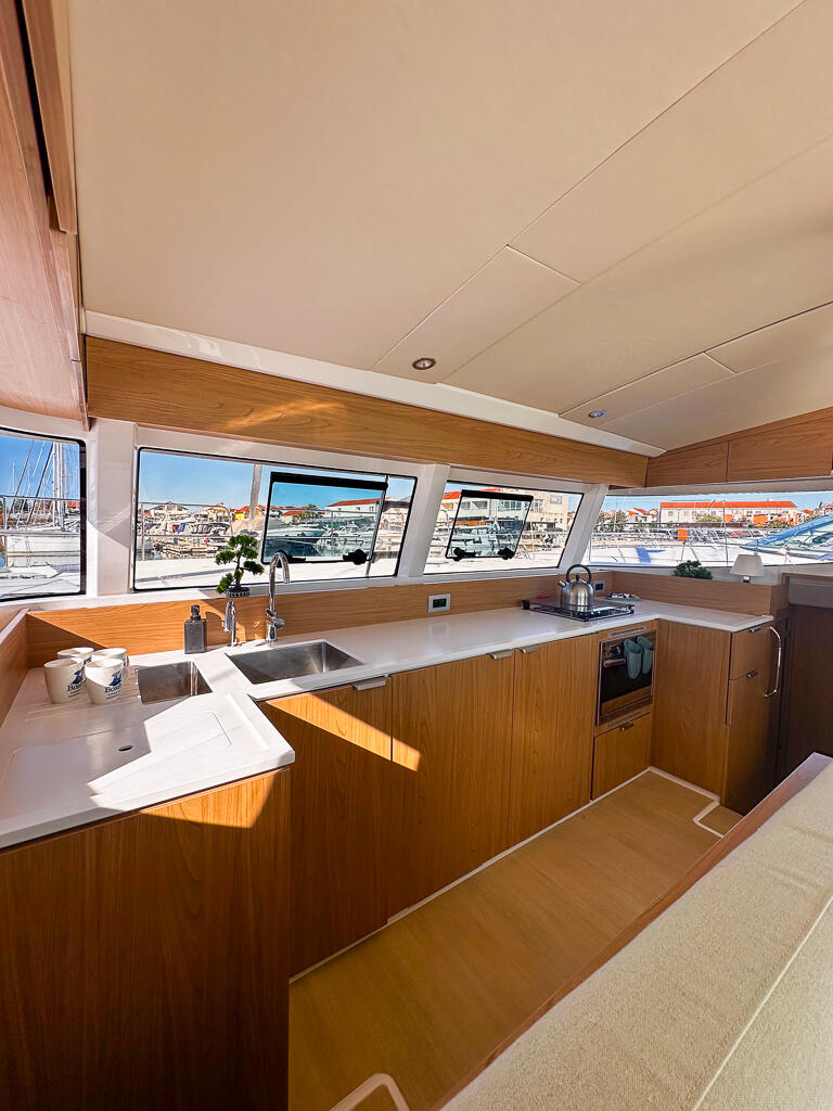 Catamaran 