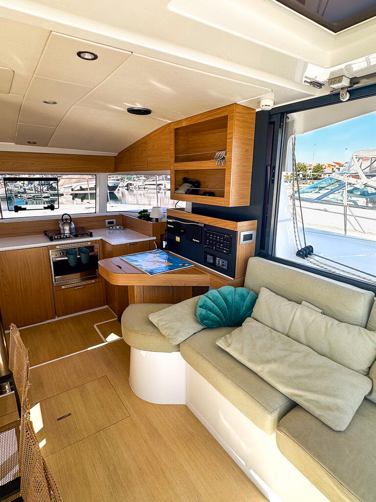 Catamaran 