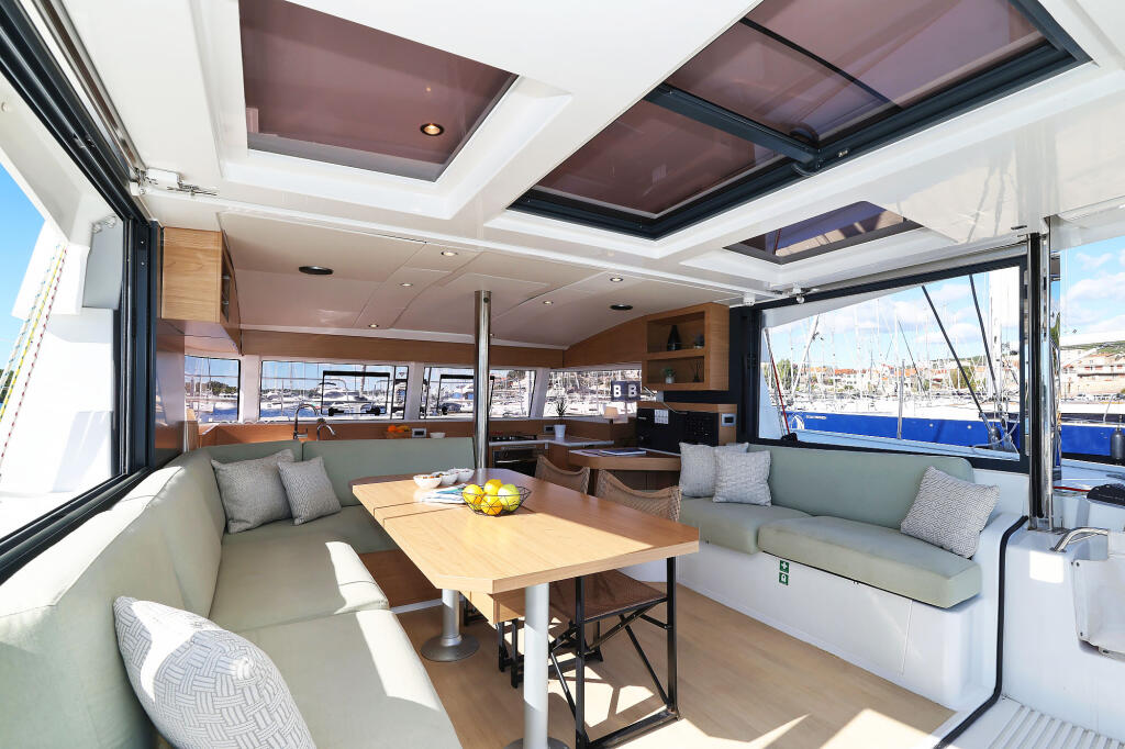 Catamaran 