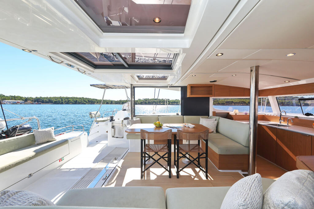Catamaran 