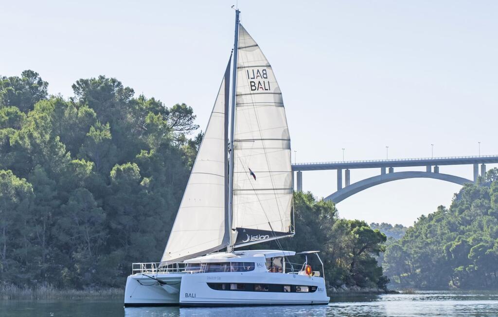 Catamaran 