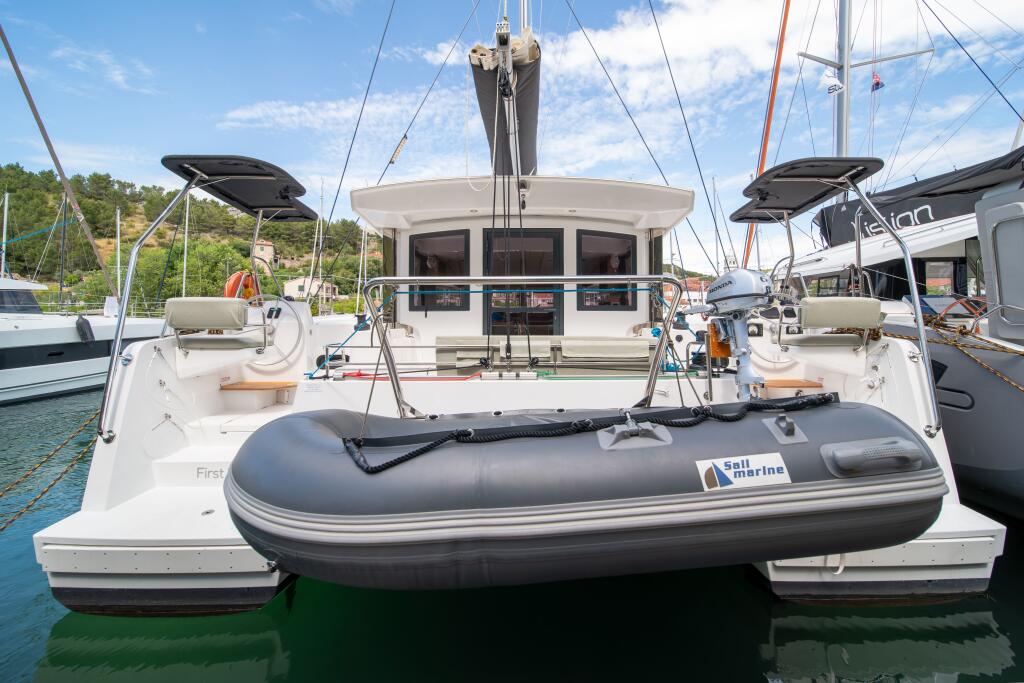 Catamaran 