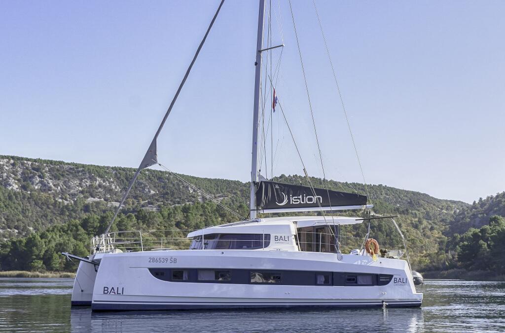 Catamaran 