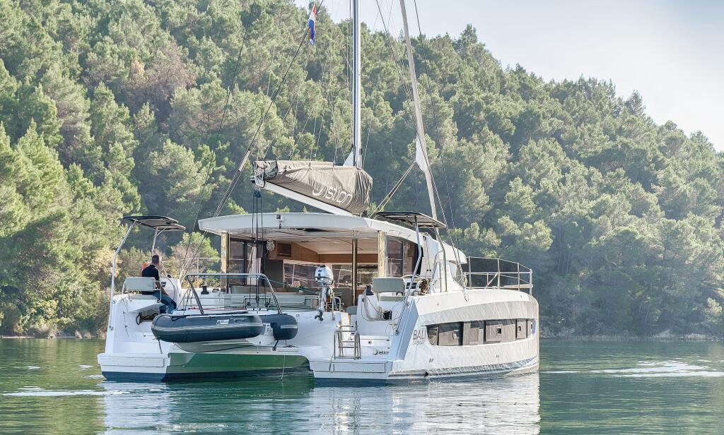 Catamaran 