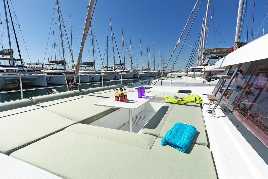 Catamaran 