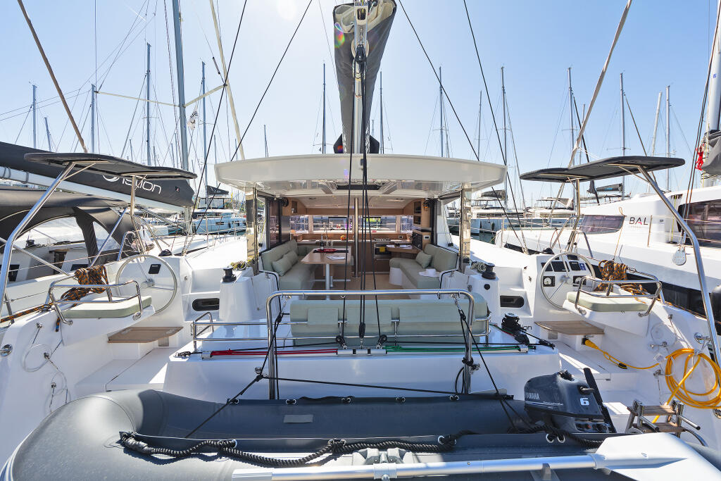 Catamaran 