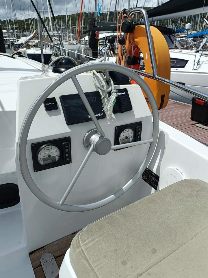 Catamaran 